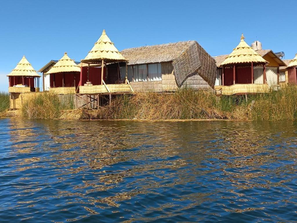 Uros Aruma-Uro On Uros Floating Islands Ξενοδοχείο Πούνο Εξωτερικό φωτογραφία